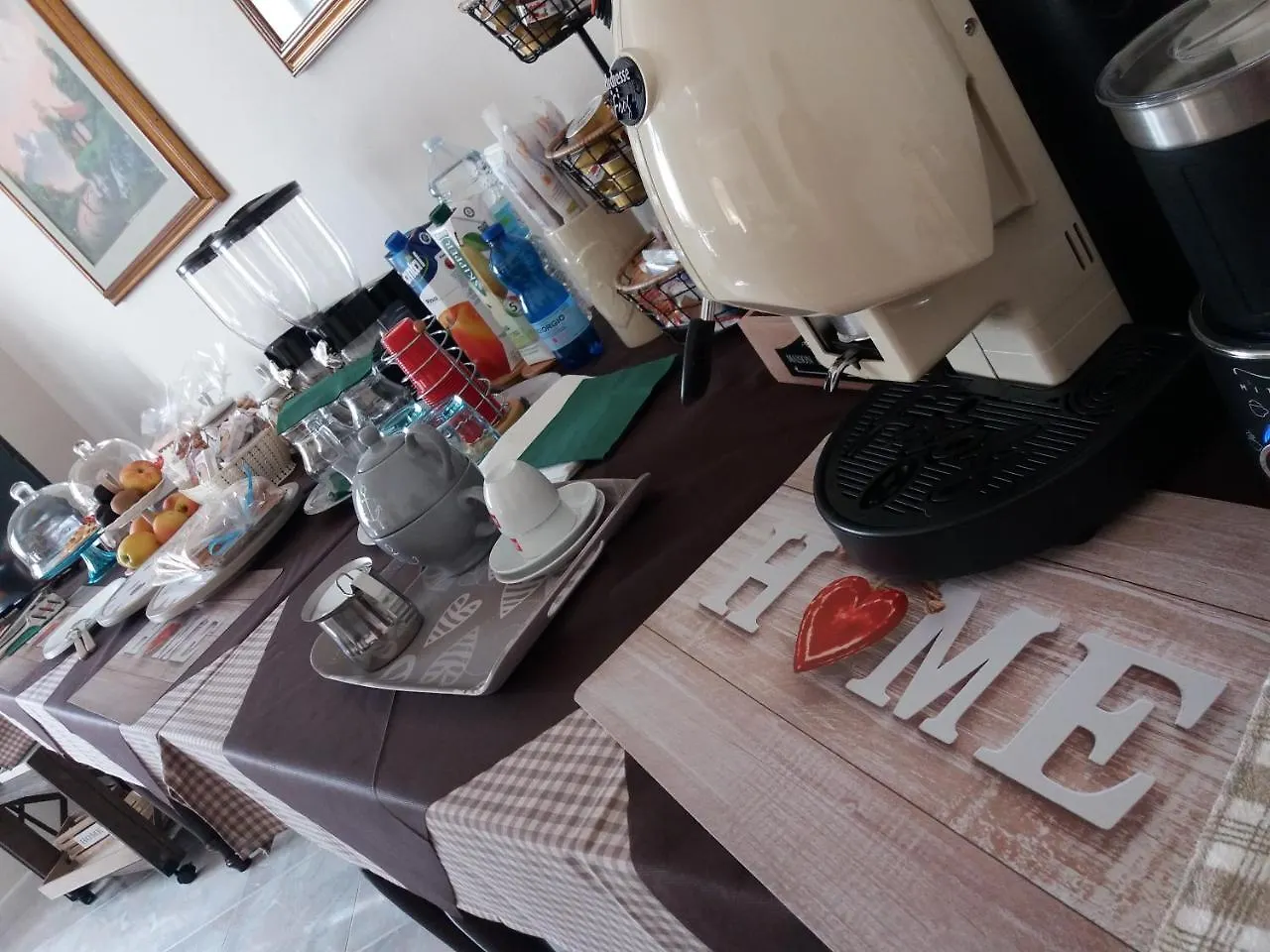 Locanda 130 Fonni 0*,  Italia